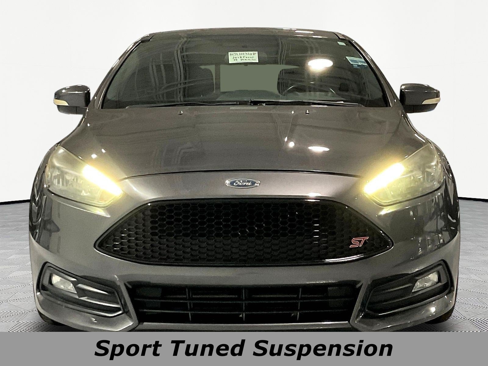 Used 2018 Ford Focus ST FWD image 2