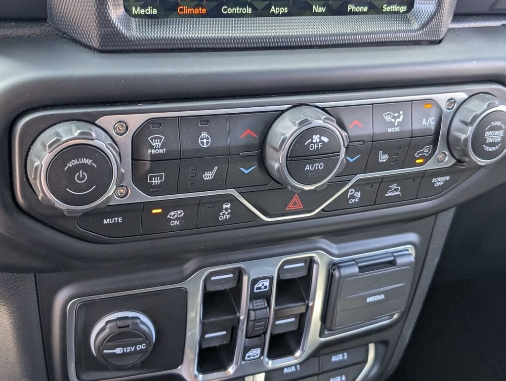 Used 2023 Jeep Wrangler Unlimited Rubicon 392 image 22