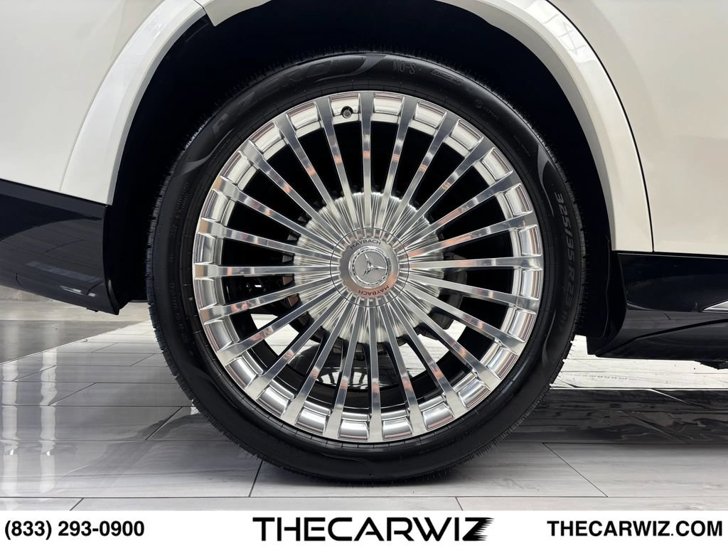Used 2022 Mercedes-Benz Maybach GLS 600 4MATIC image 40