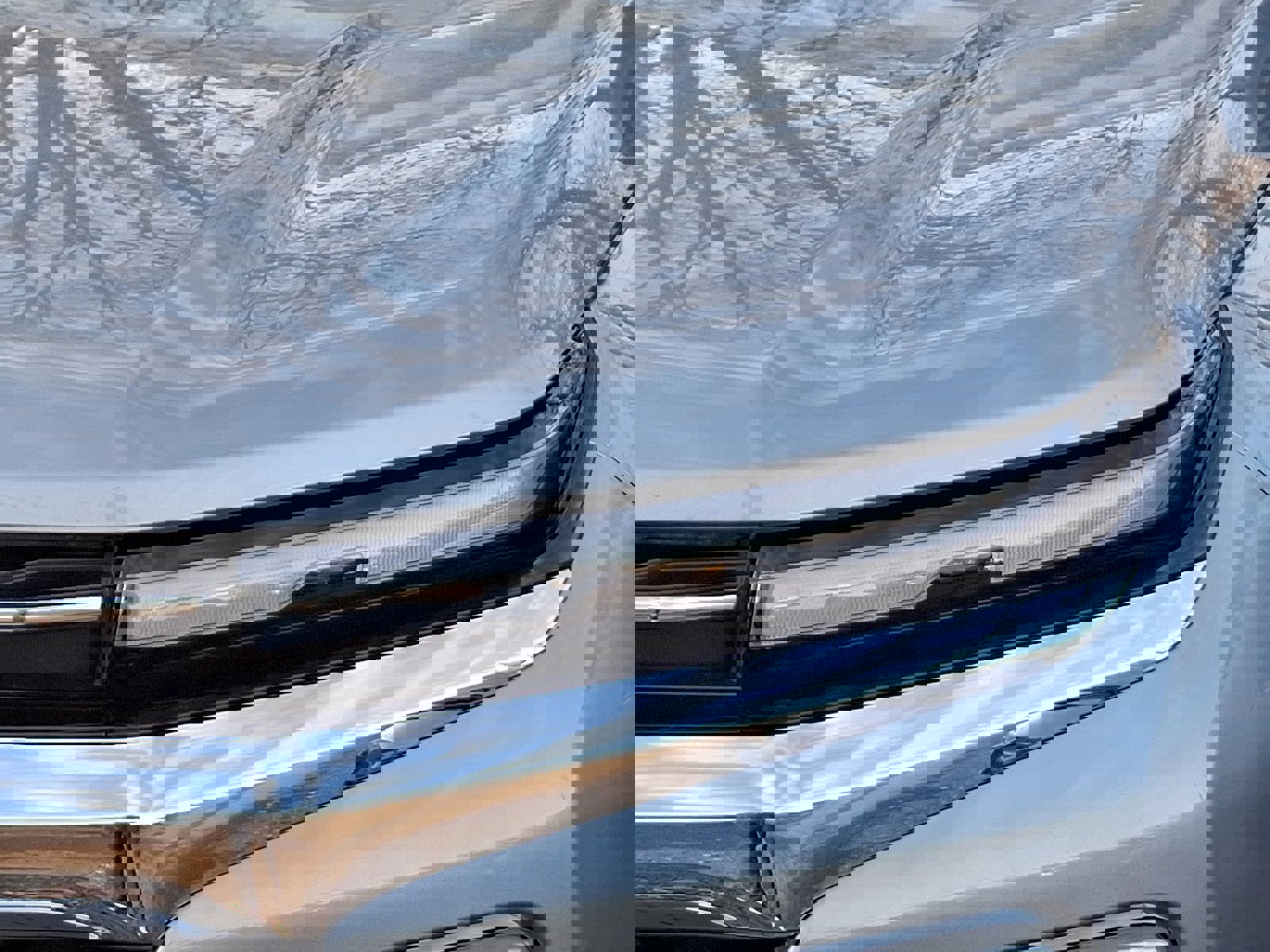 New 2025 Chevrolet Traverse LT w/ Driver Confidence Package AWD/4WD image 3