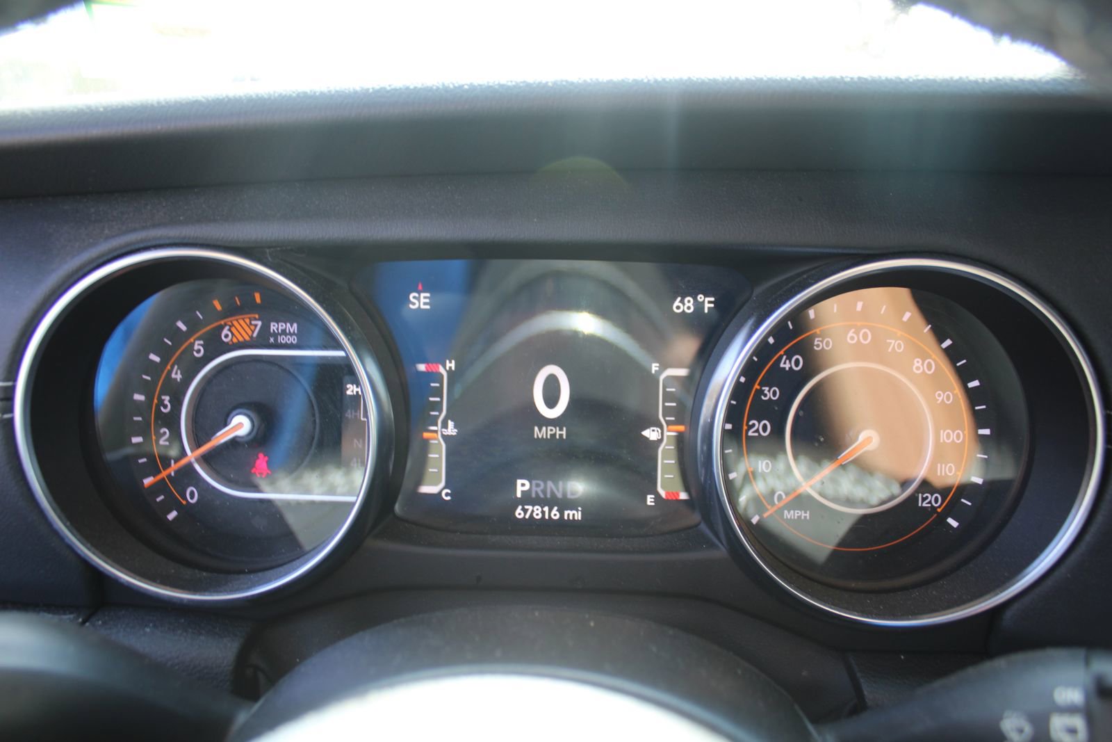 Used 2022 Jeep Wrangler Unlimited Sahara w/ Cold Weather Group image 28