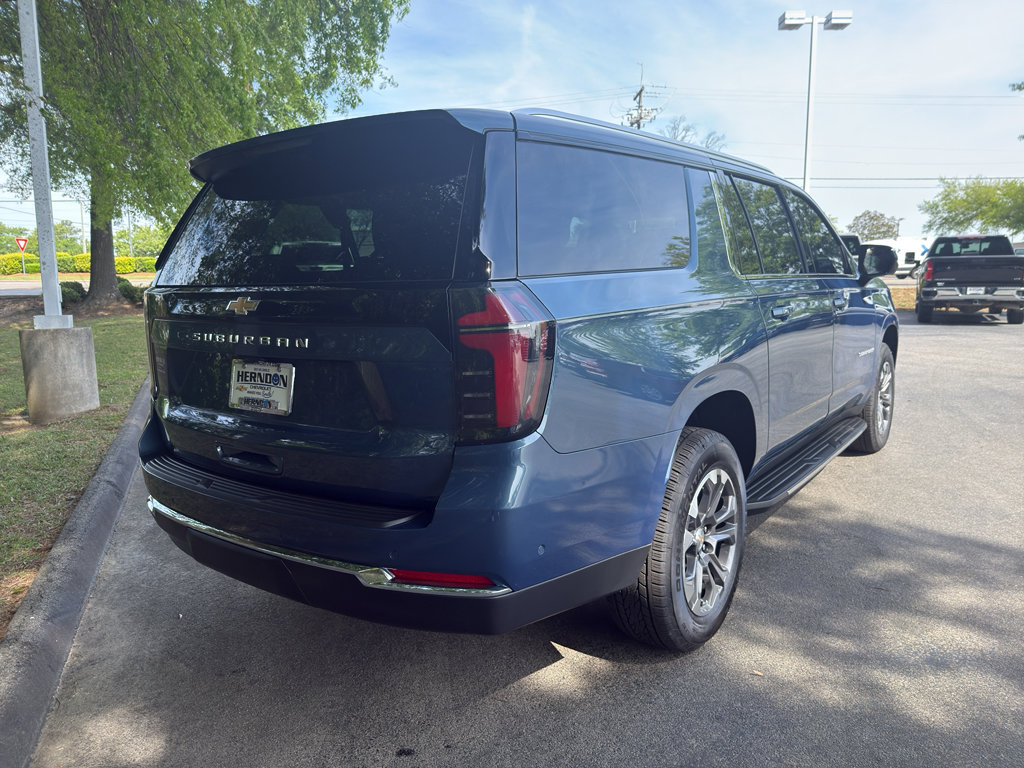 New 2026 Chevrolet Suburban LS image 9