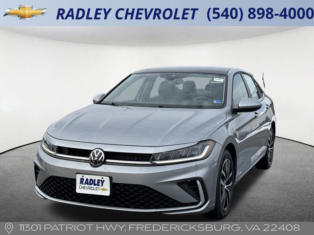 Used 2025 Volkswagen Jetta SE