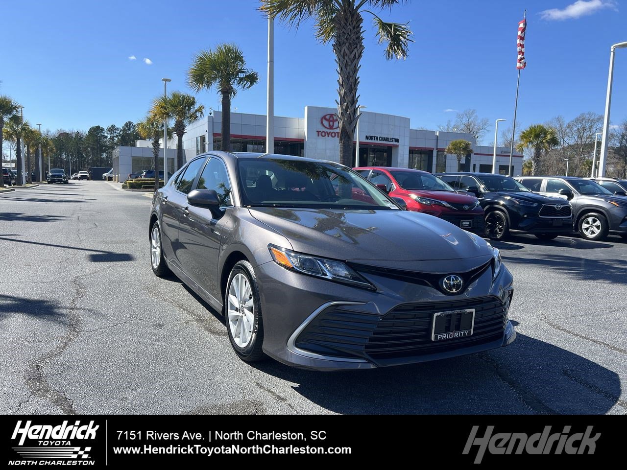 Used 2022 Toyota Camry LE image 1