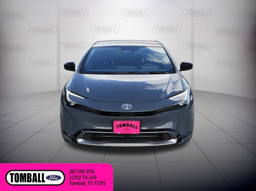 Used 2023 Toyota Prius FWD image 2