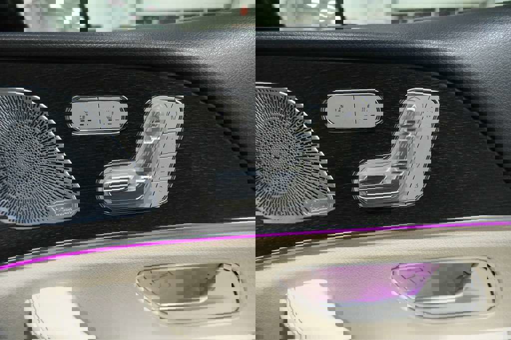 Used 2020 Mercedes-Benz GLS 450 4MATIC image 41