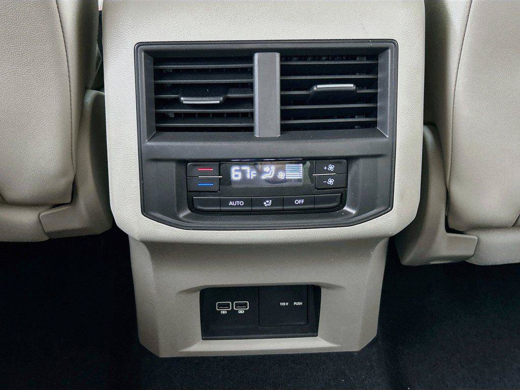 Certified 2020 Volkswagen Atlas SE w/ Panoramic Sunroof Package AWD/4WD image 25