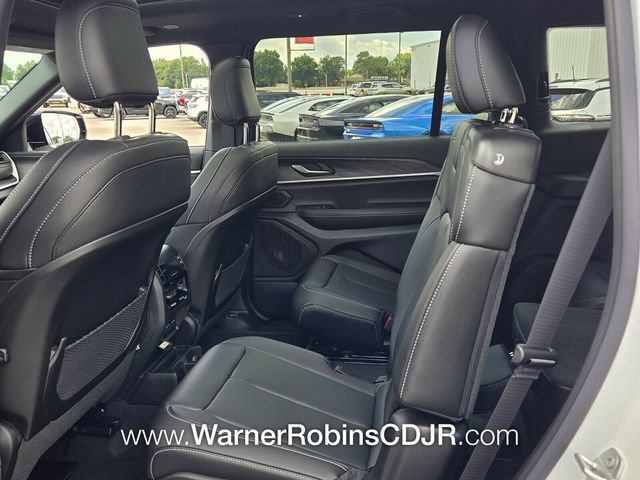 New 2026 Jeep Grand Cherokee L Limited RWD image 6