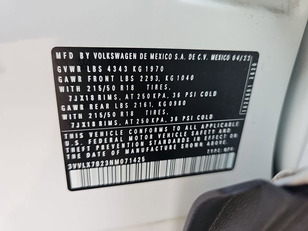 Used 2022 Volkswagen Taos SE w/ Panoramic Sunroof Package image 37