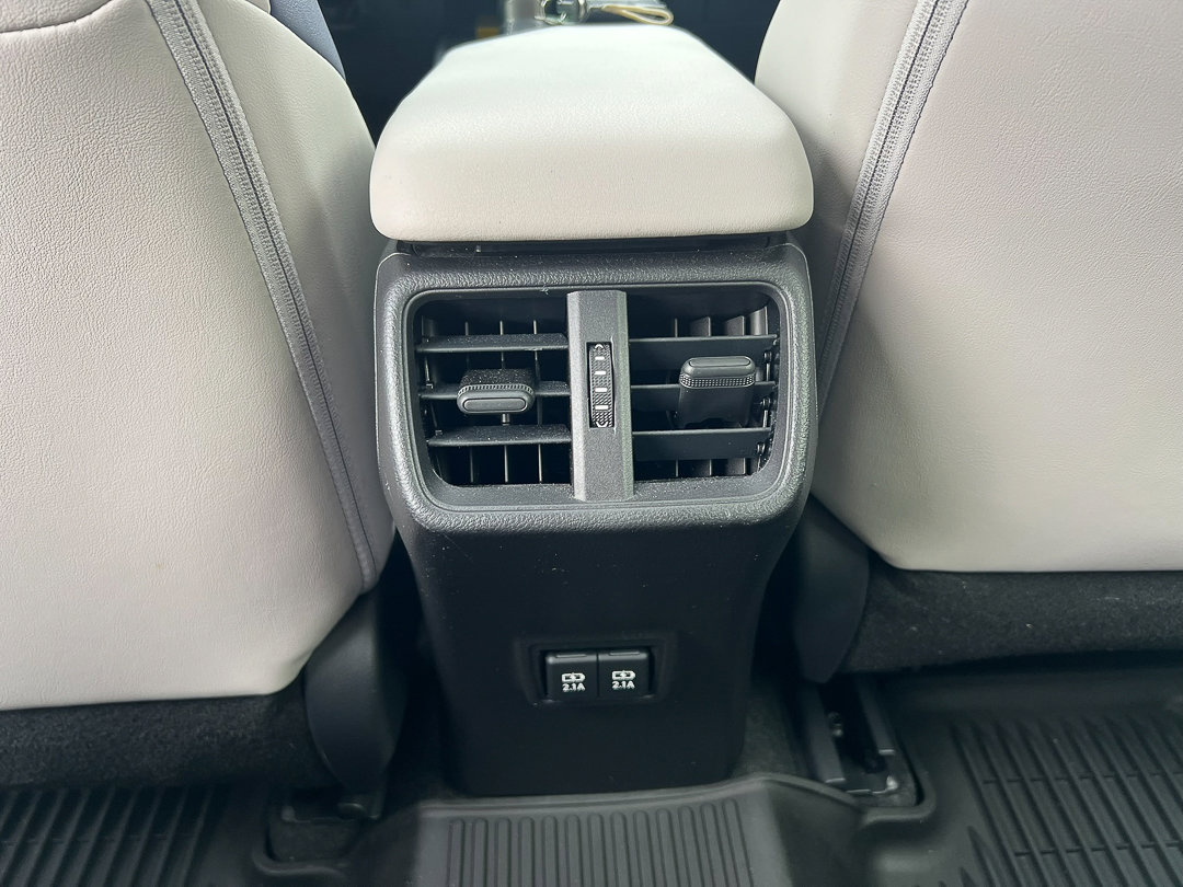 Used 2020 Lexus UX 250h w/ Premium Package image 28