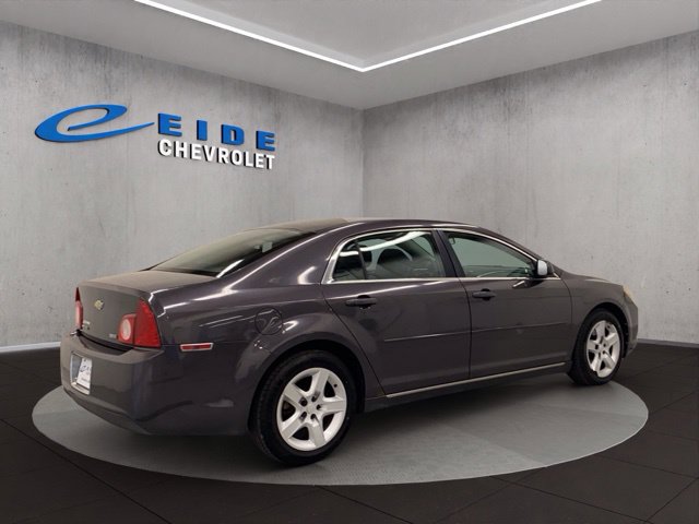 Used 2010 Chevrolet Malibu LT FWD image 12