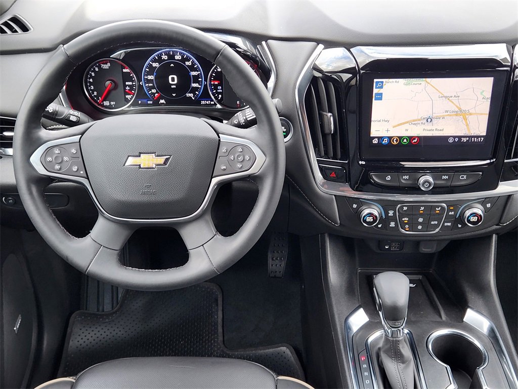 Used 2023 Chevrolet Traverse Premier image 30