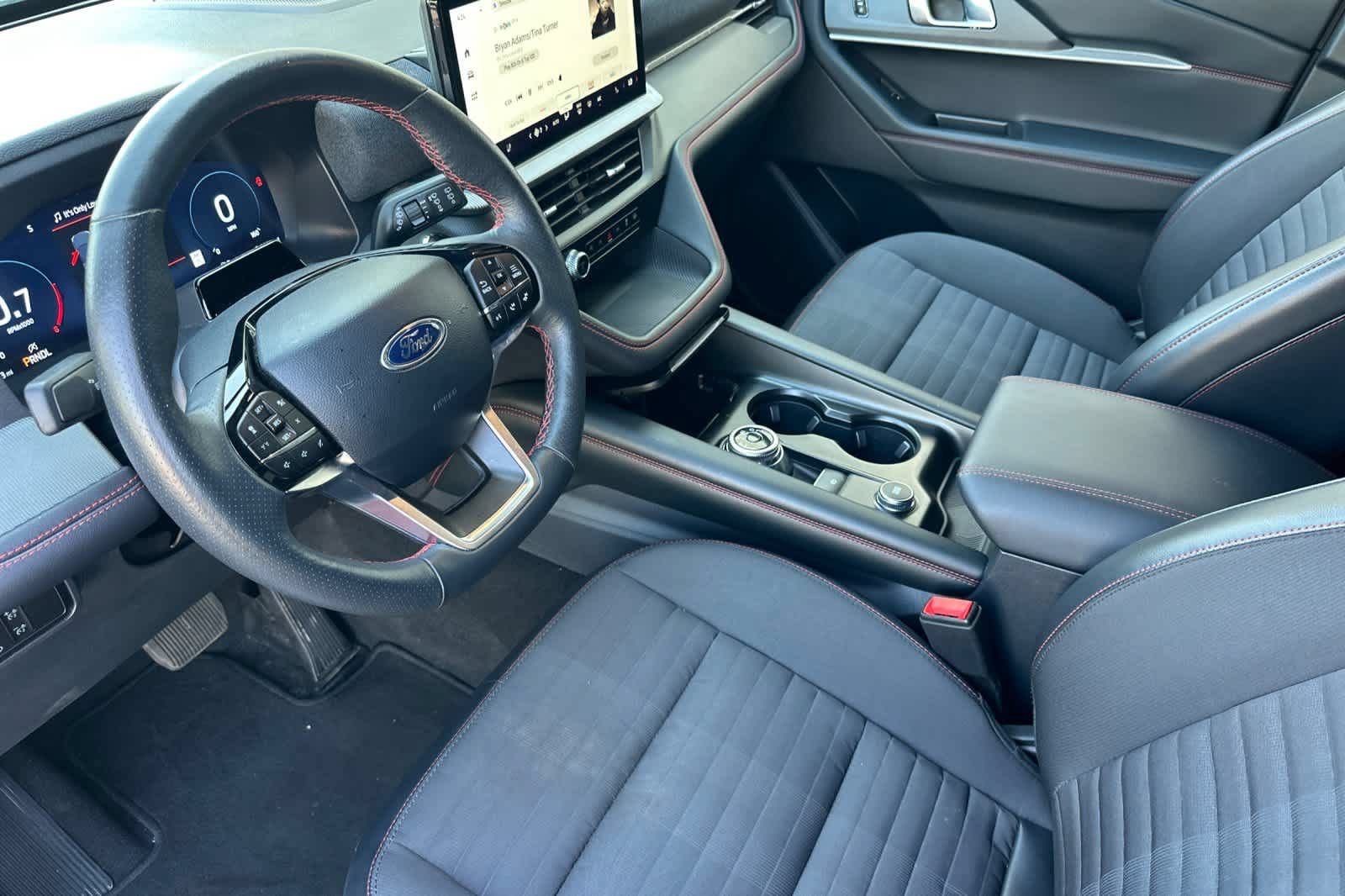 Certified 2025 Ford Explorer ST-Line w/ ST-Line Street Pack AWD/4WD image 12