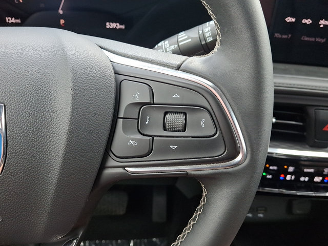 Used 2025 Buick Encore GX Avenir w/ Avenir Technology Package FWD image 21