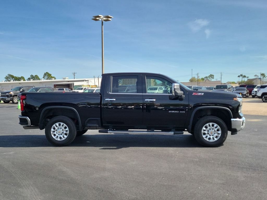 Used 2024 Chevrolet Silverado 2500 LTZ w/ LTZ Convenience Package image 7