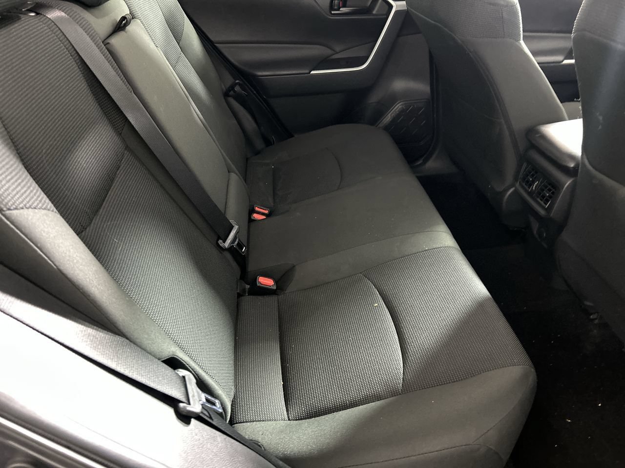 Used 2025 Toyota RAV4 LE AWD/4WD image 25