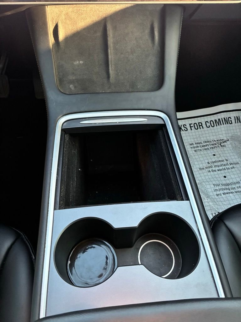 Used 2021 Tesla Model Y Long Range image 34