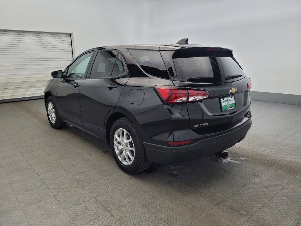 Used 2023 Chevrolet Equinox LS w/ LPO, Floor Liner Package image 5