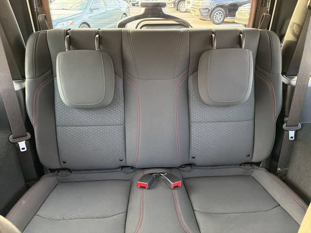 Used 2021 Jeep Wrangler Rubicon AWD/4WD image 25