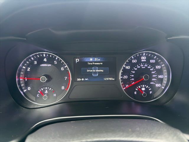 Used 2022 Kia Forte LXS image 32