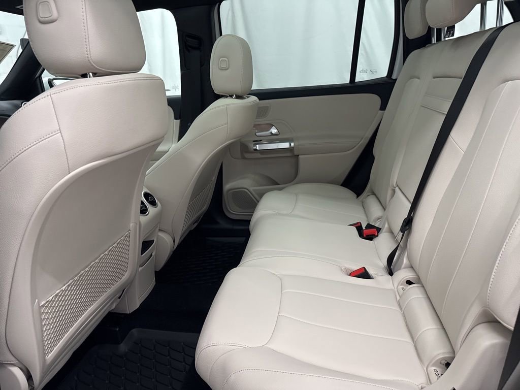 Used 2026 Mercedes-Benz GLB 250 image 20