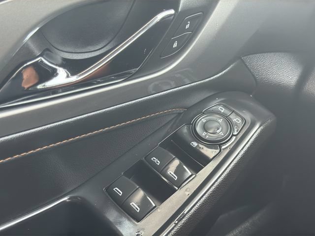 Used 2021 Chevrolet Traverse RS FWD image 25