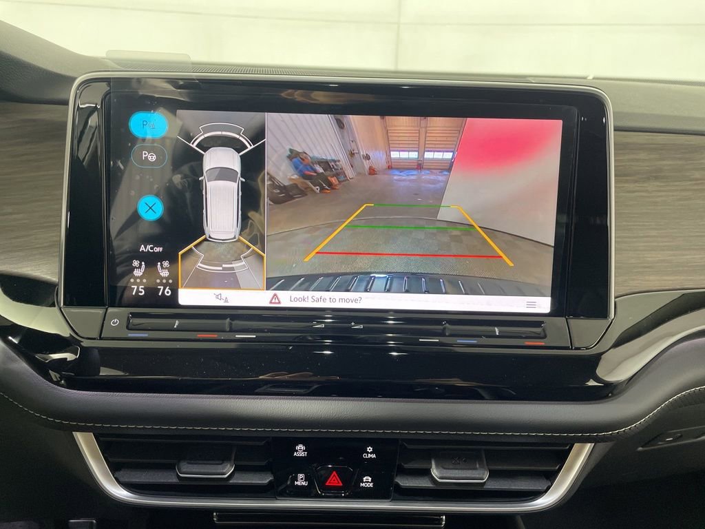 New 2026 Volkswagen Atlas SEL Premium R-Line image 15