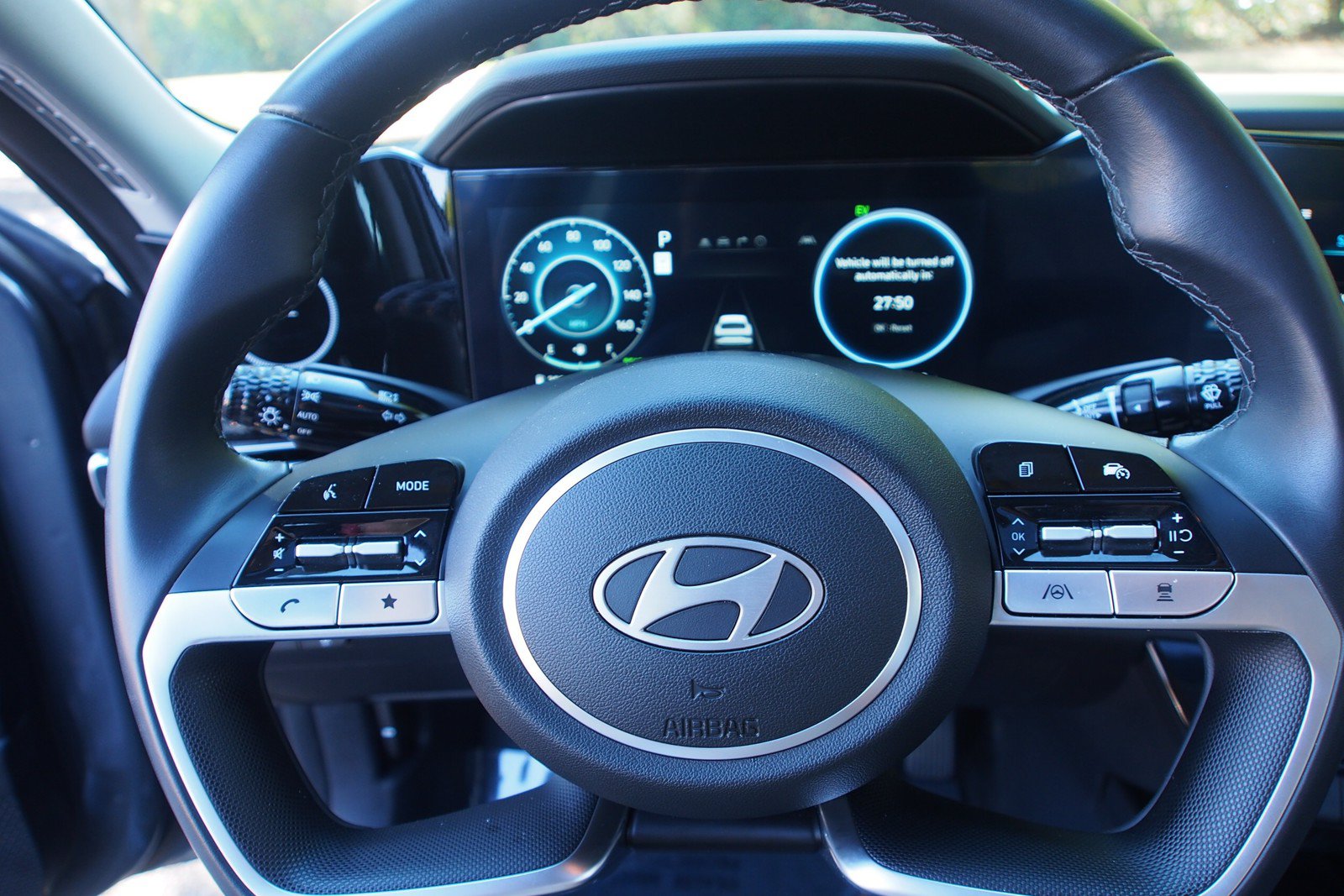 Used 2024 Hyundai Elantra Limited FWD image 23