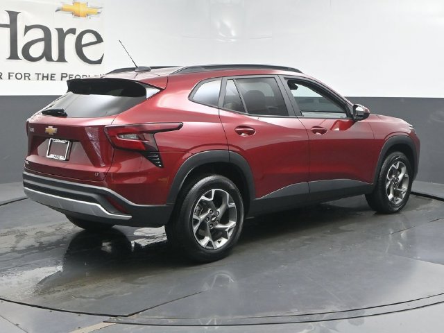 Used 2025 Chevrolet Trax LT FWD image 54