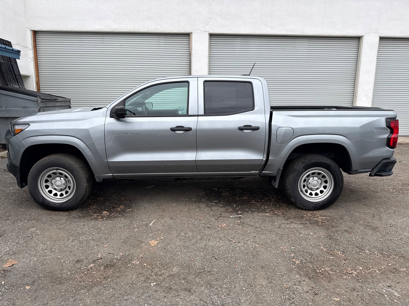 Used 2024 Chevrolet Colorado W/T video 2