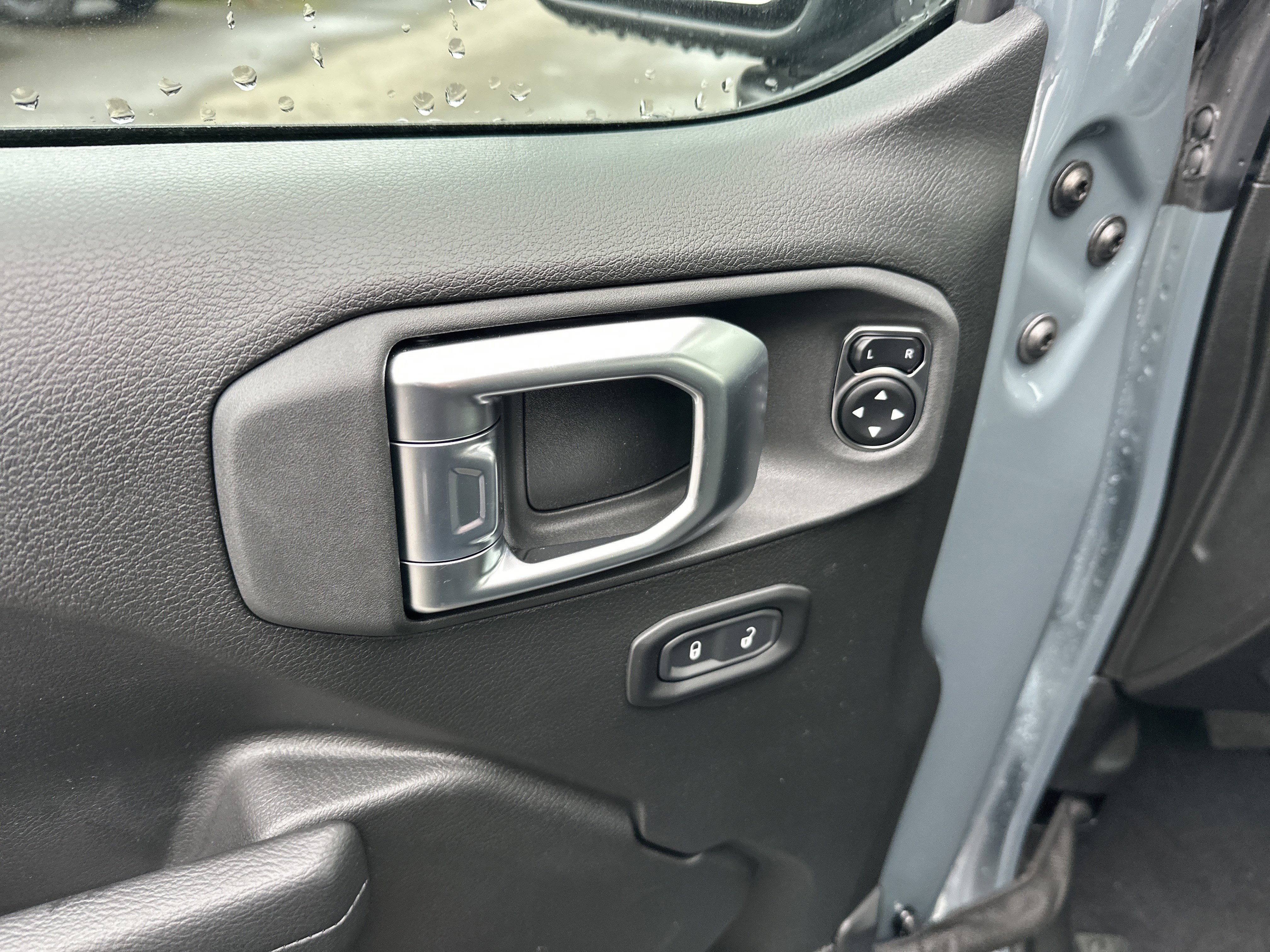 New 2026 Jeep Gladiator Sport image 13