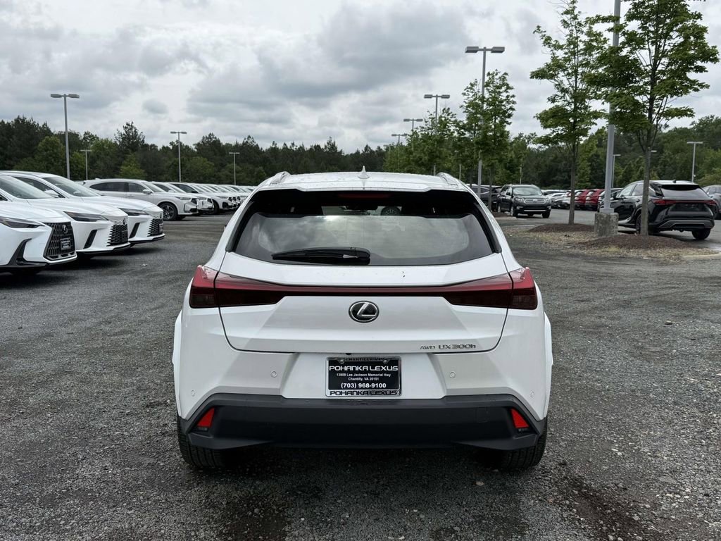 Used 2025 Lexus UX 300h AWD w/ Accessory Package (Z1) image 3