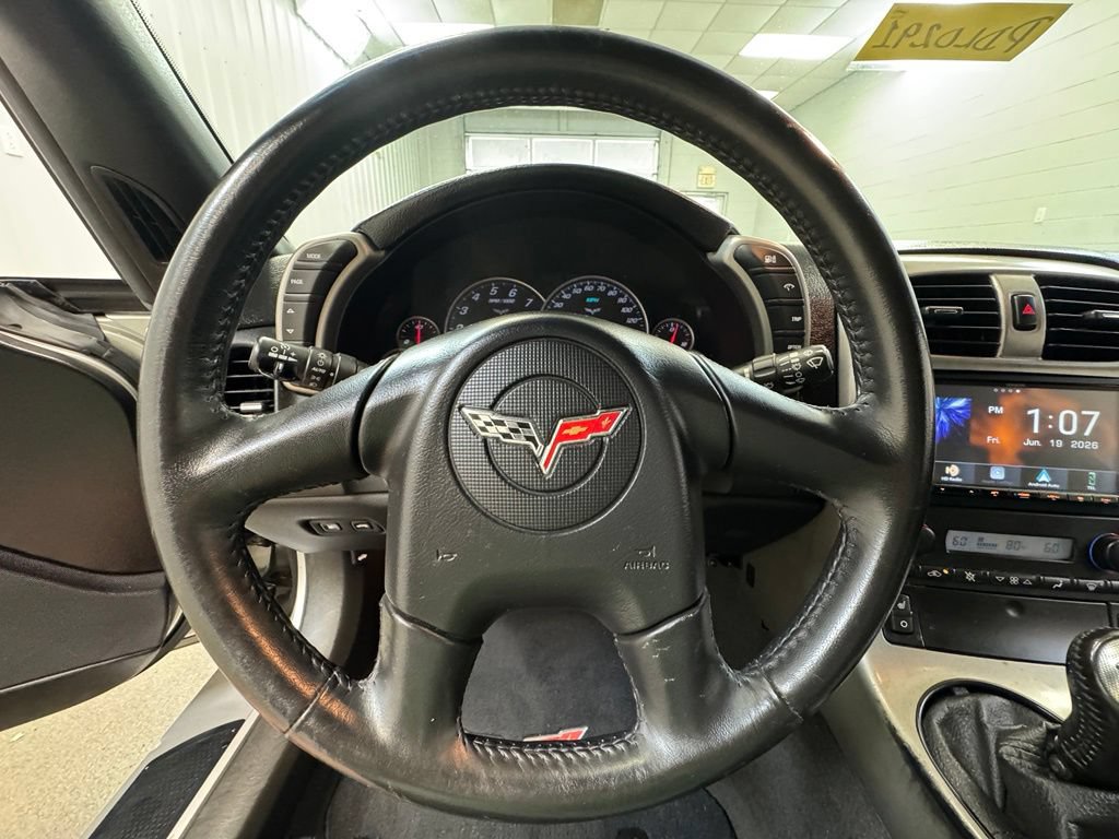 Used 2005 Chevrolet Corvette Convertible w/ Preferred Equipment Group RWD image 30