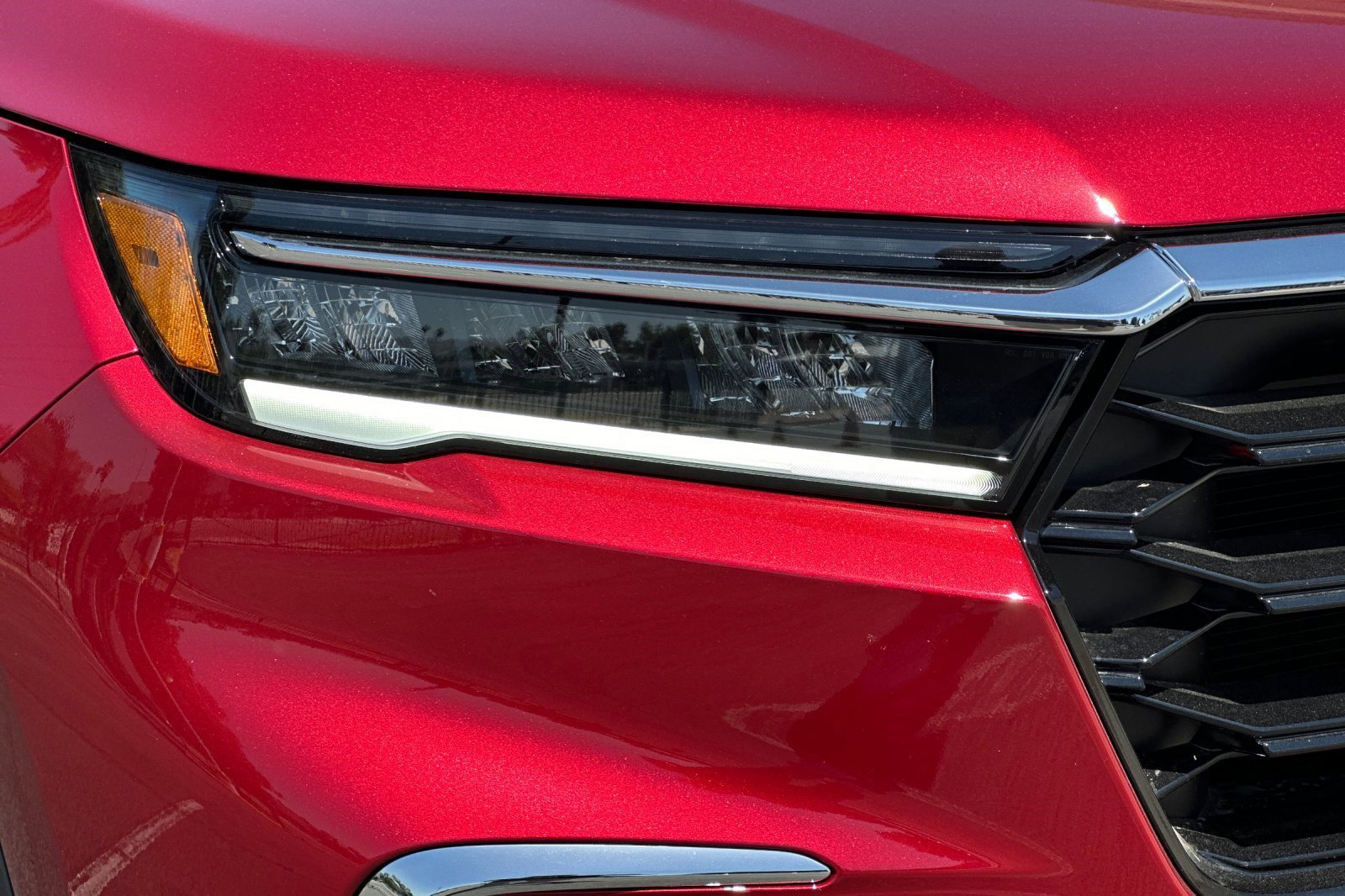 New 2025 Honda Pilot Touring image 10