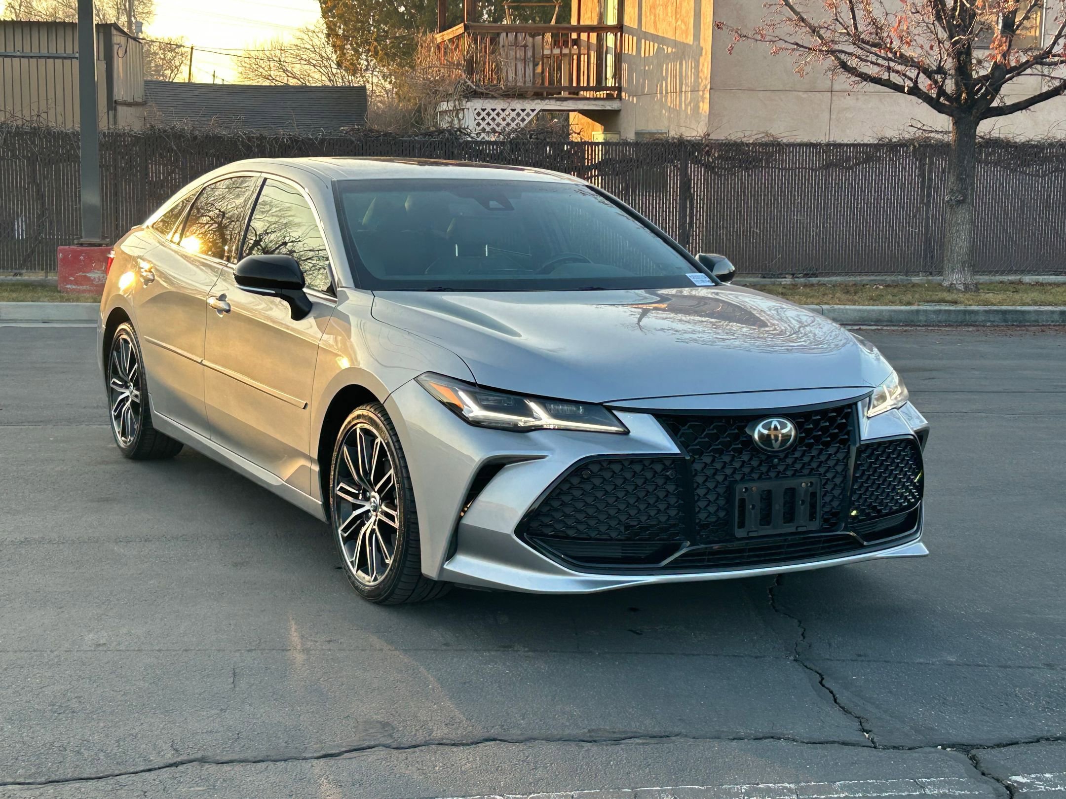 Certified 2019 Toyota Avalon Touring image 7