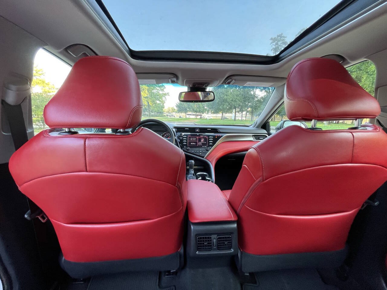 Used 2018 Toyota Camry XSE w/ Audio Package FWD image 11
