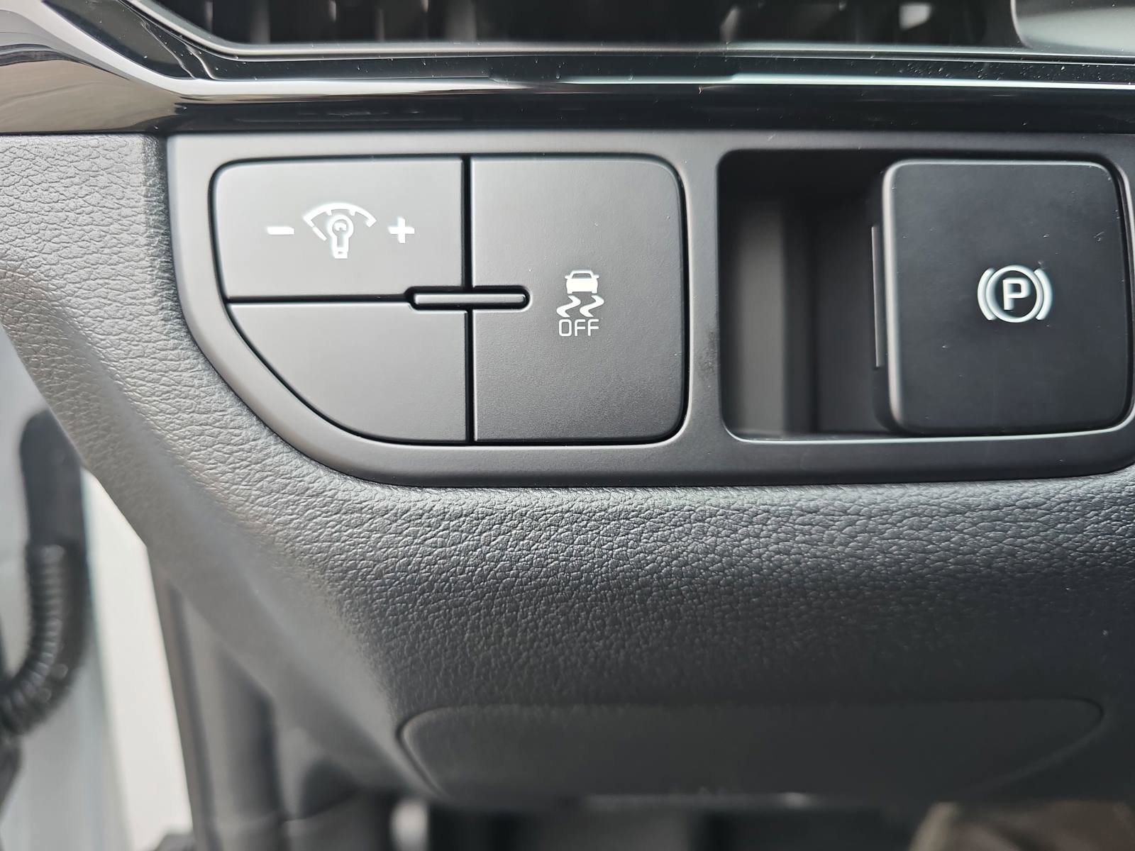 New 2026 Kia Sportage LX w/ LX Convenience Package FWD image 28