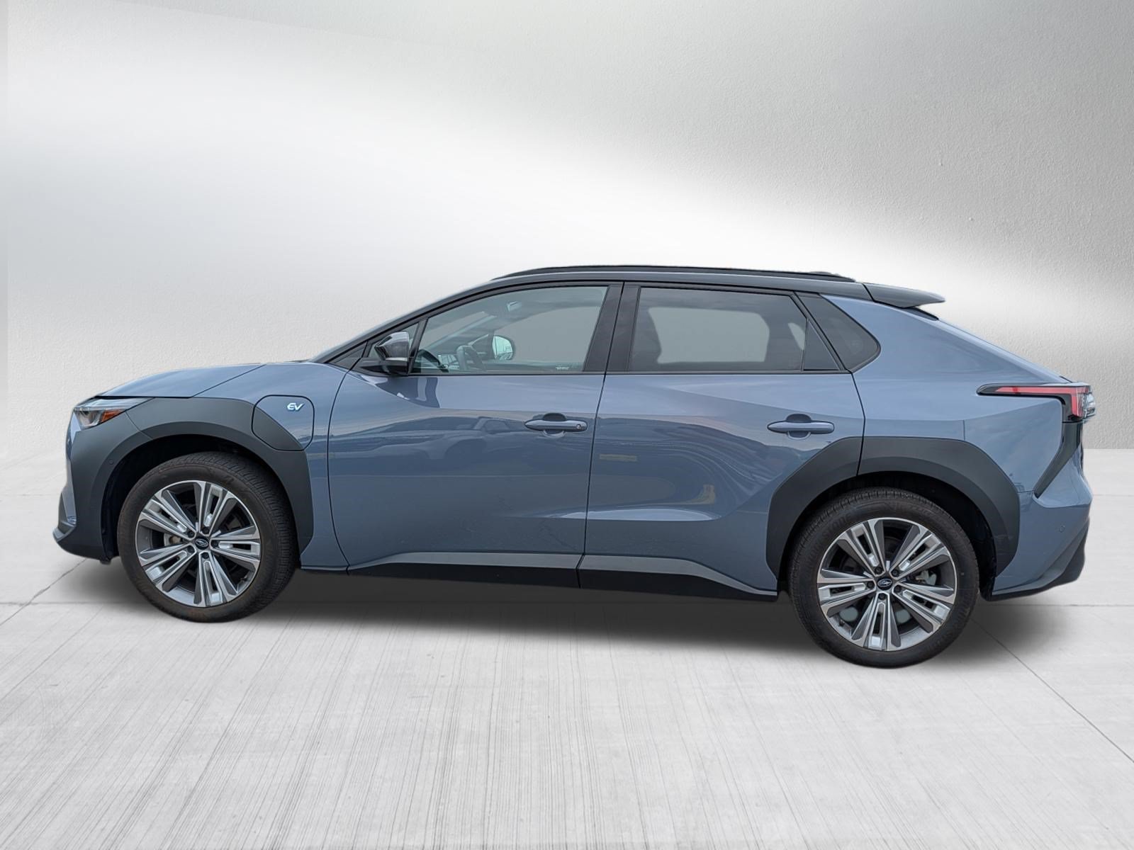 Used 2024 Subaru Solterra AWD/4WD image 4