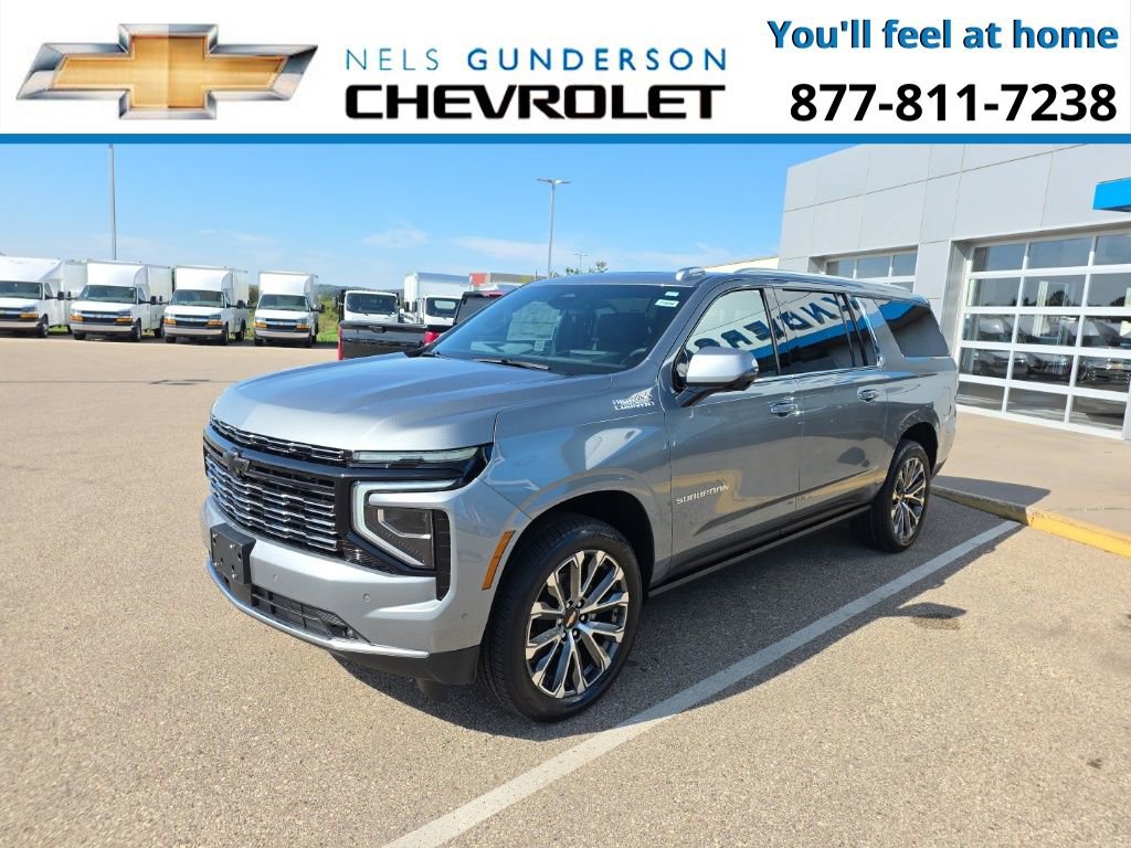 New 2026 Chevrolet Suburban High Country image 3