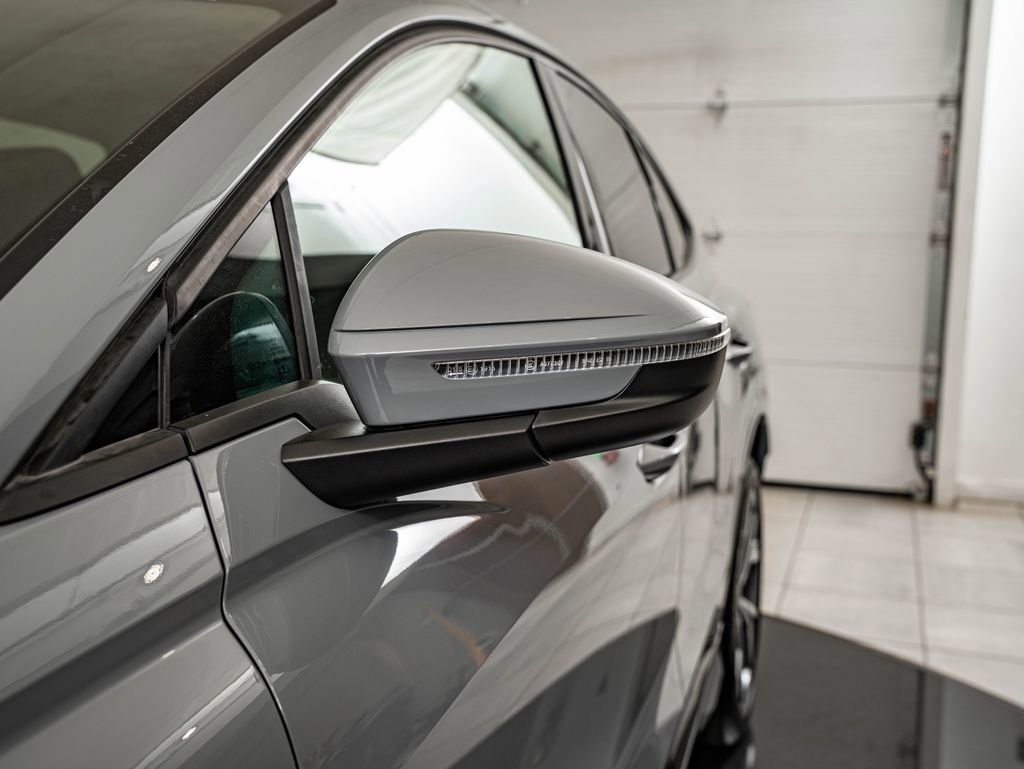 Used 2023 Audi Q4 e-tron Premium Plus w/ Premium Plus AWD/4WD image 9