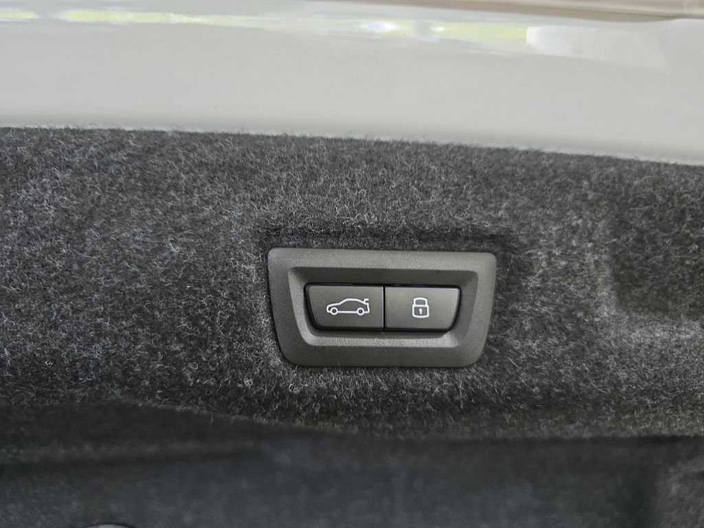 Used 2026 BMW 530i RWD image 31