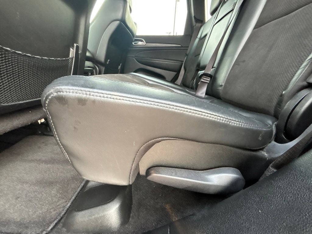 Used 2022 Jeep Grand Cherokee Laredo X AWD/4WD image 28