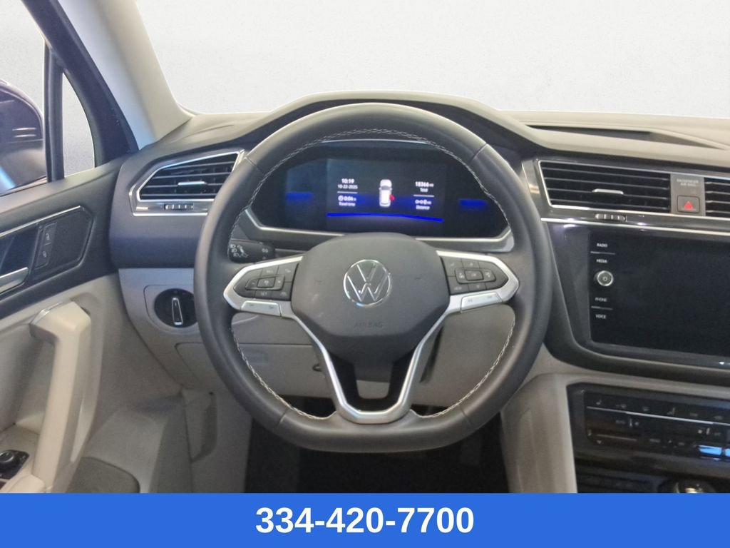 Certified 2022 Volkswagen Tiguan SE image 14