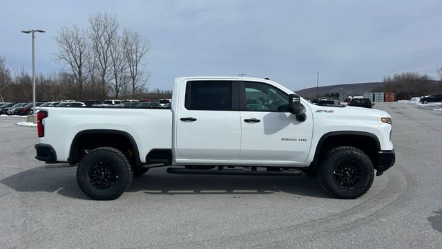 New 2026 Chevrolet Silverado 2500 ZR2 image 2