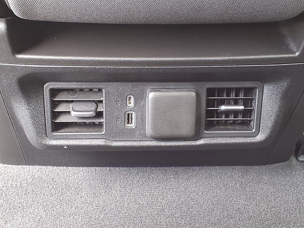 Used 2024 GMC Sierra 1500 Elevation image 16