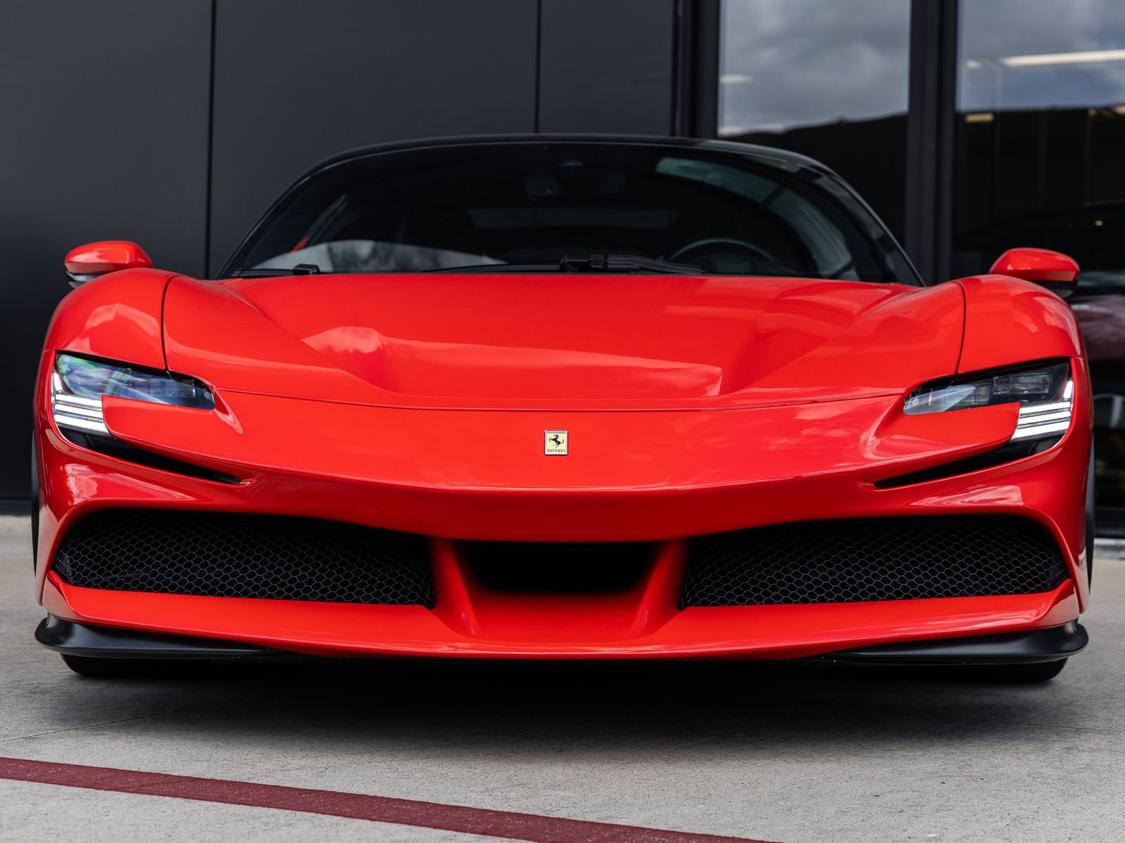 Used 2021 Ferrari SF90 Stradale image 4