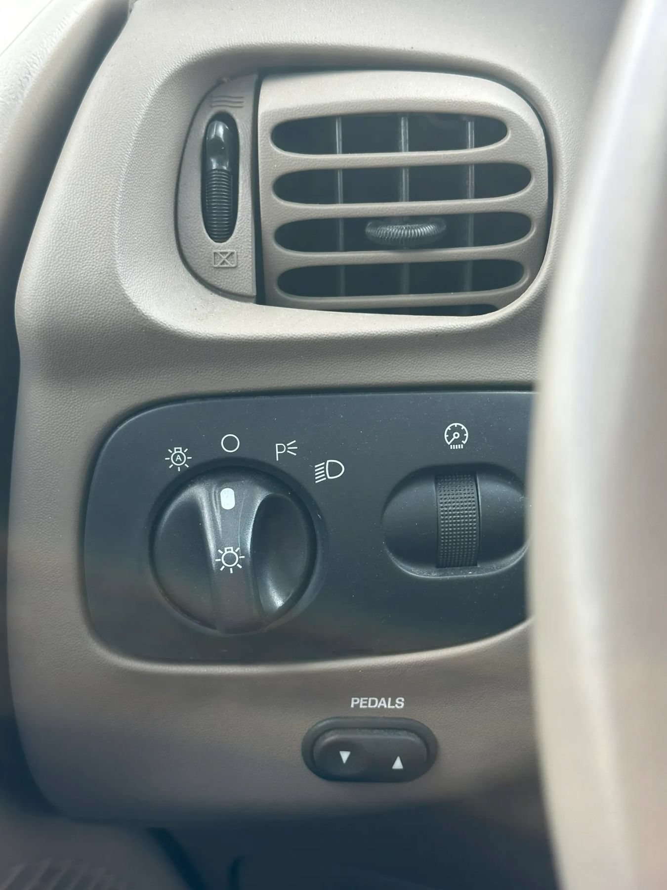 Used 2002 Ford F150 King Ranch RWD image 21