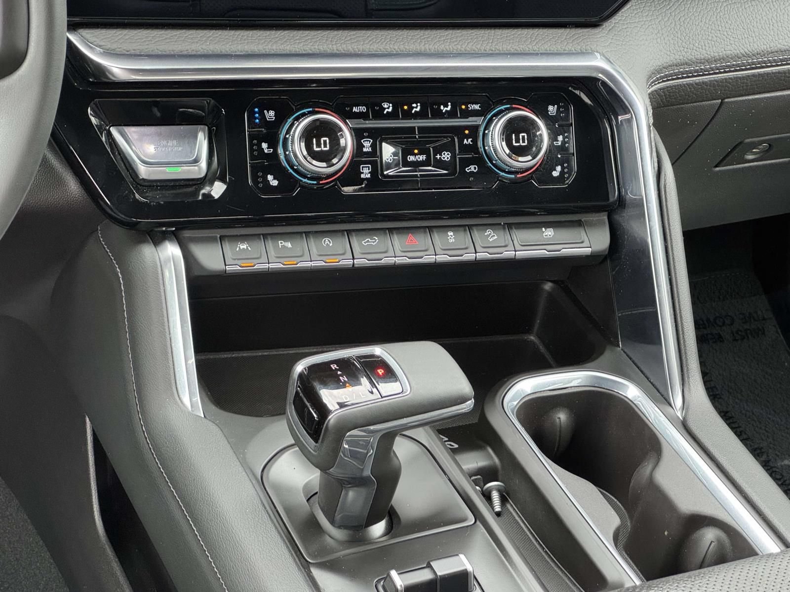 Used 2023 GMC Sierra 1500 Denali AWD/4WD image 4