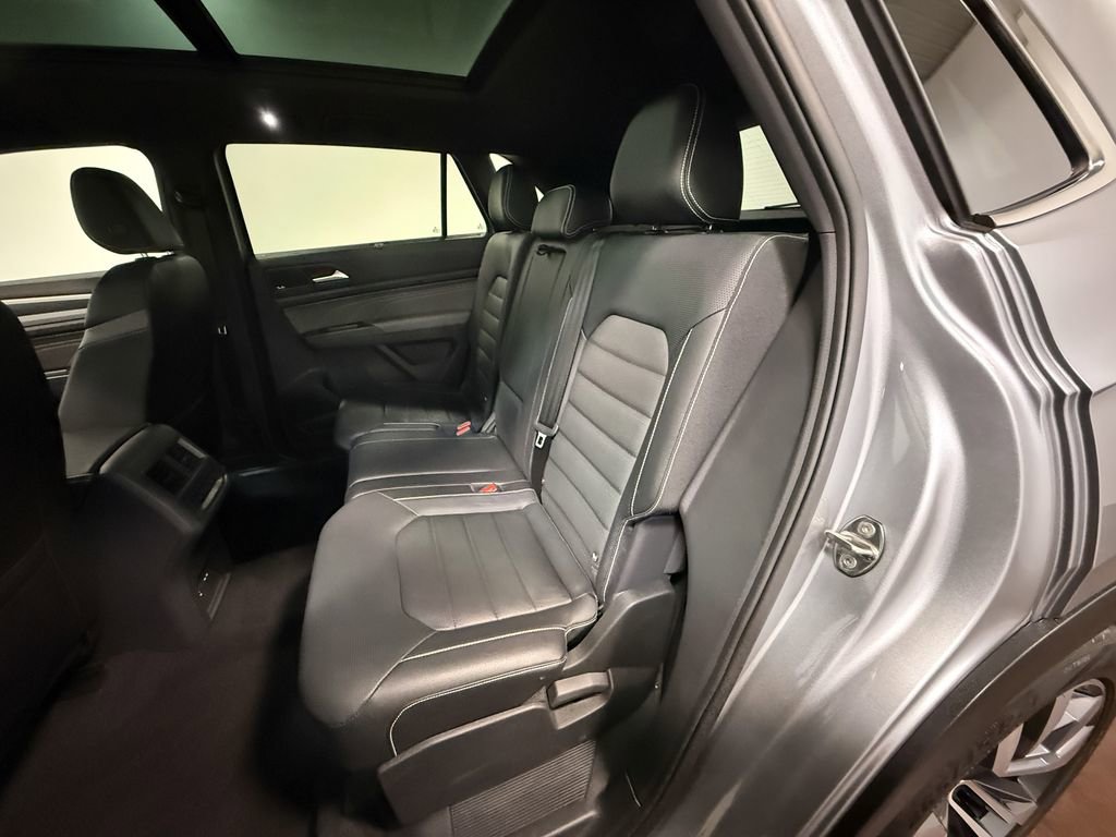 Used 2023 Volkswagen Atlas Cross Sport SEL Premium R-Line image 8