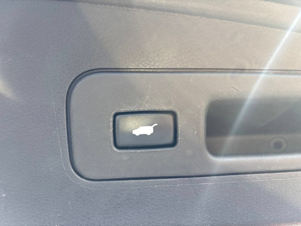 Used 2017 Acura MDX w/ Technology Package FWD image 12